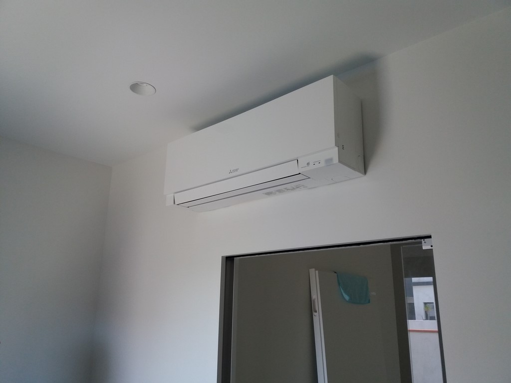 clim design blanc mitsubishi