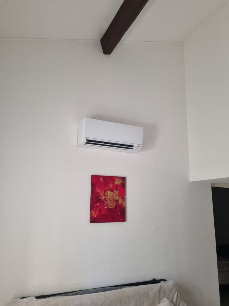 UNITE SPLIT DESIGN COMPACTE