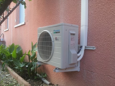 groupe exterieur daikin pollestres