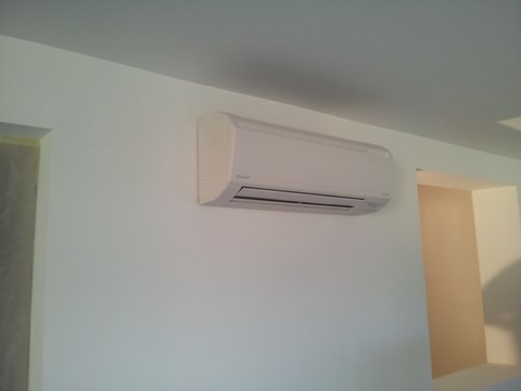 split daikin ftxs50
